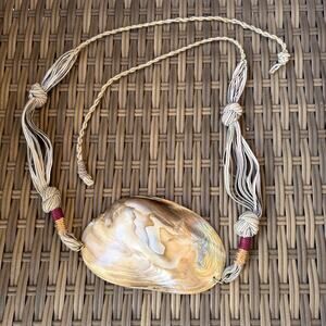 Vintage Bohemiam Coachella Chic Womens Tie Belt Mother of Pear Shell 50.5 length